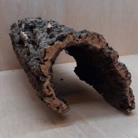 Medium Cork Hide 3