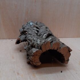 Medium Cork Hide 22