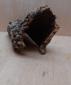 Medium Cork Hide 1