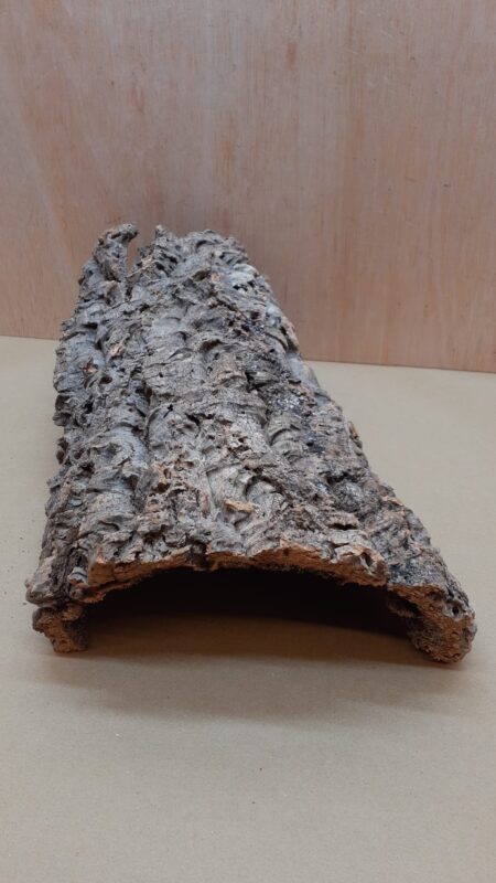 Medium Cork Hide 27